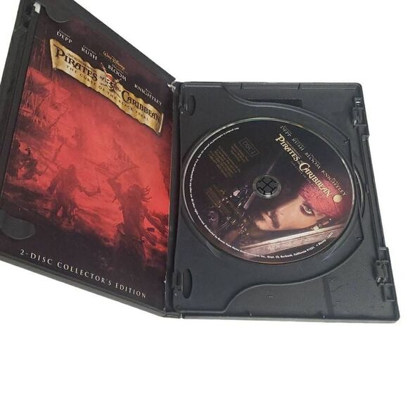 Pirates of the Carribean Curse of the Black Pearl DVD - Picture 2 of 7